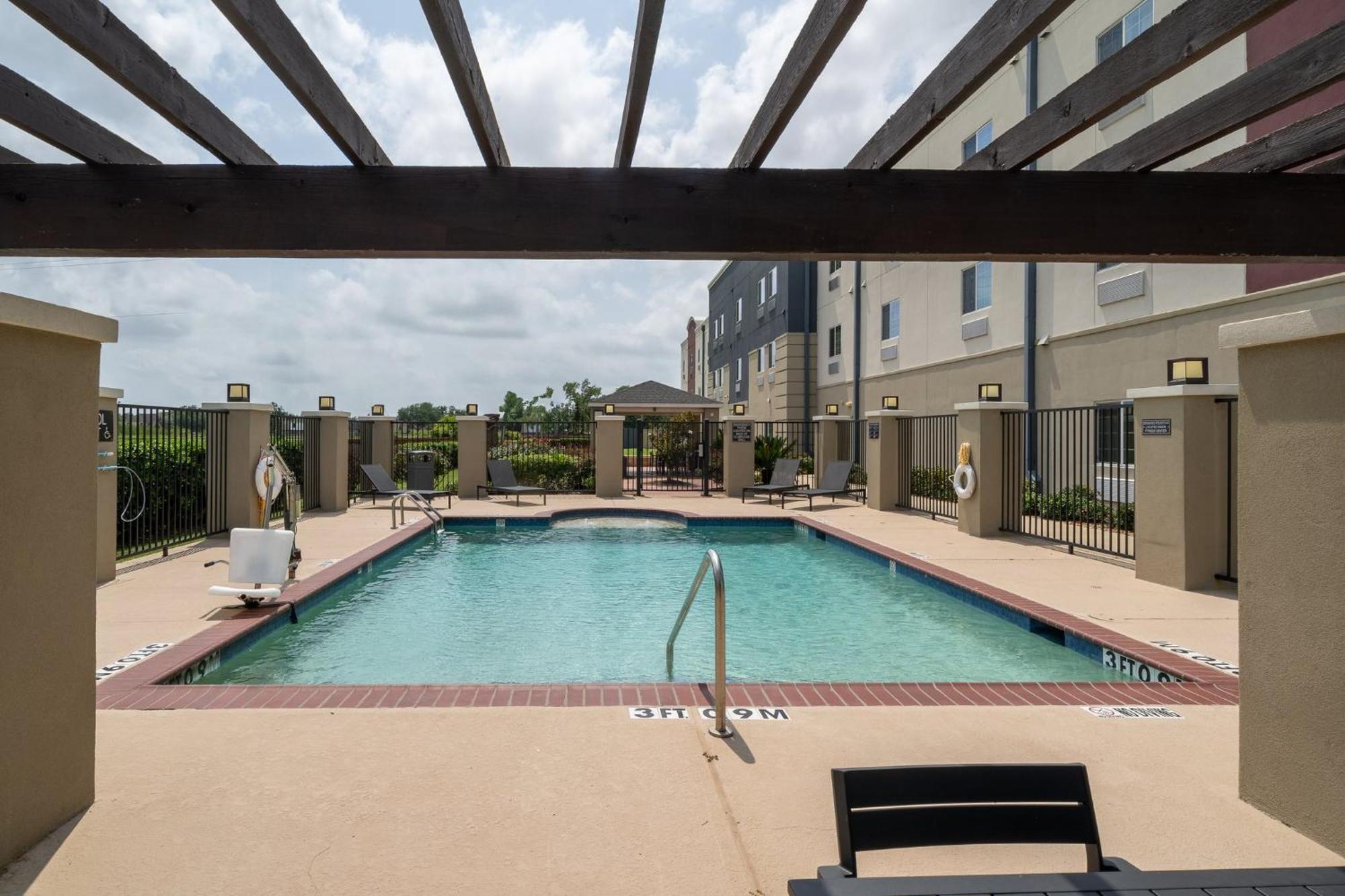 Candlewood Suites Deer Park By Ihg Екстер'єр фото