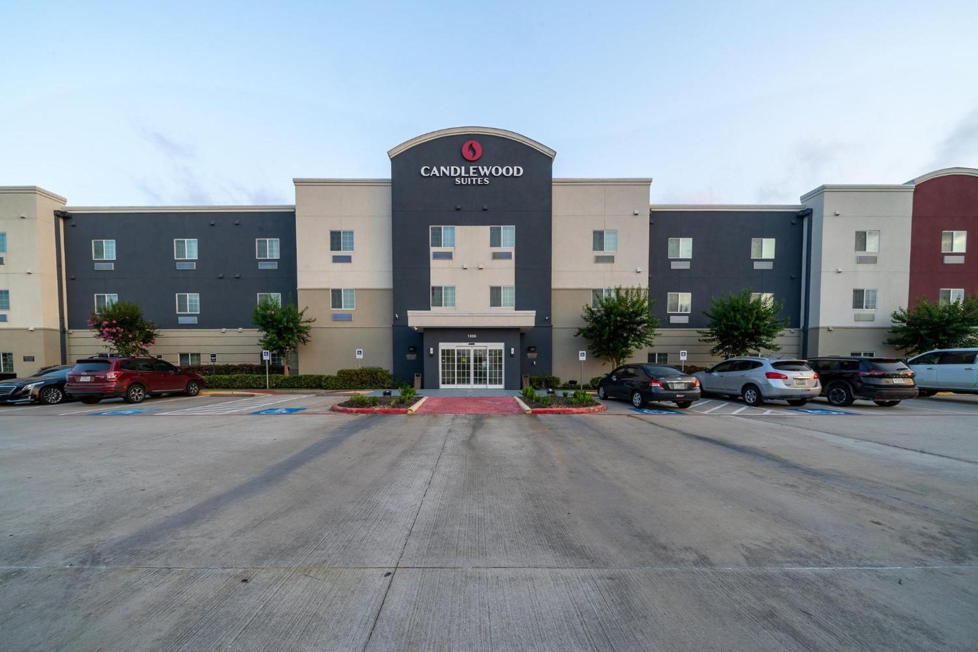 Candlewood Suites Deer Park By Ihg Екстер'єр фото