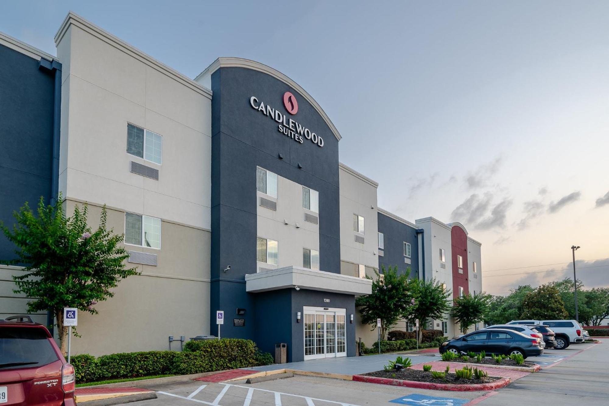 Candlewood Suites Deer Park By Ihg Екстер'єр фото