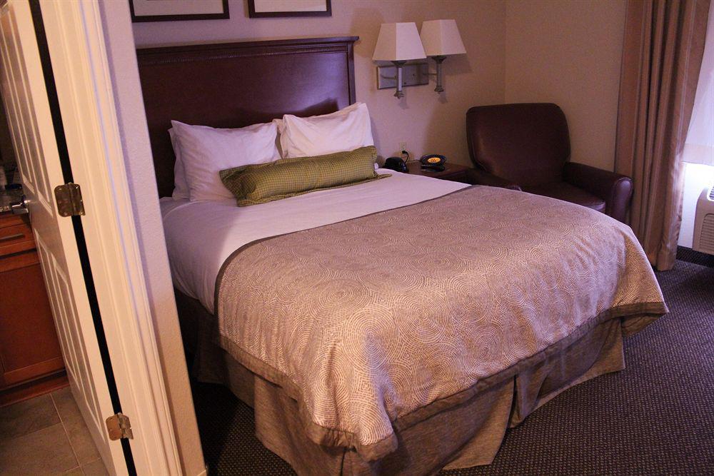 Candlewood Suites Deer Park By Ihg Екстер'єр фото